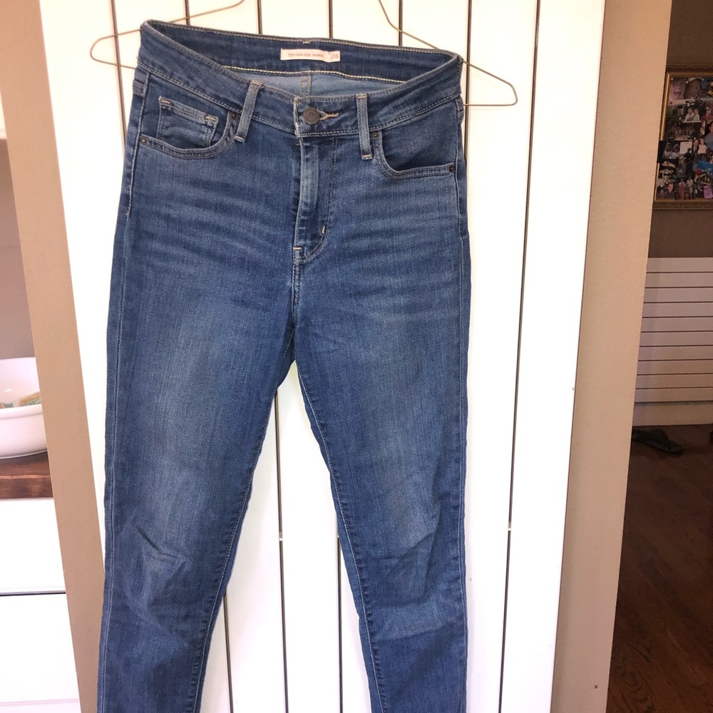 Levi’s 721 High Rise Skinny Jeans